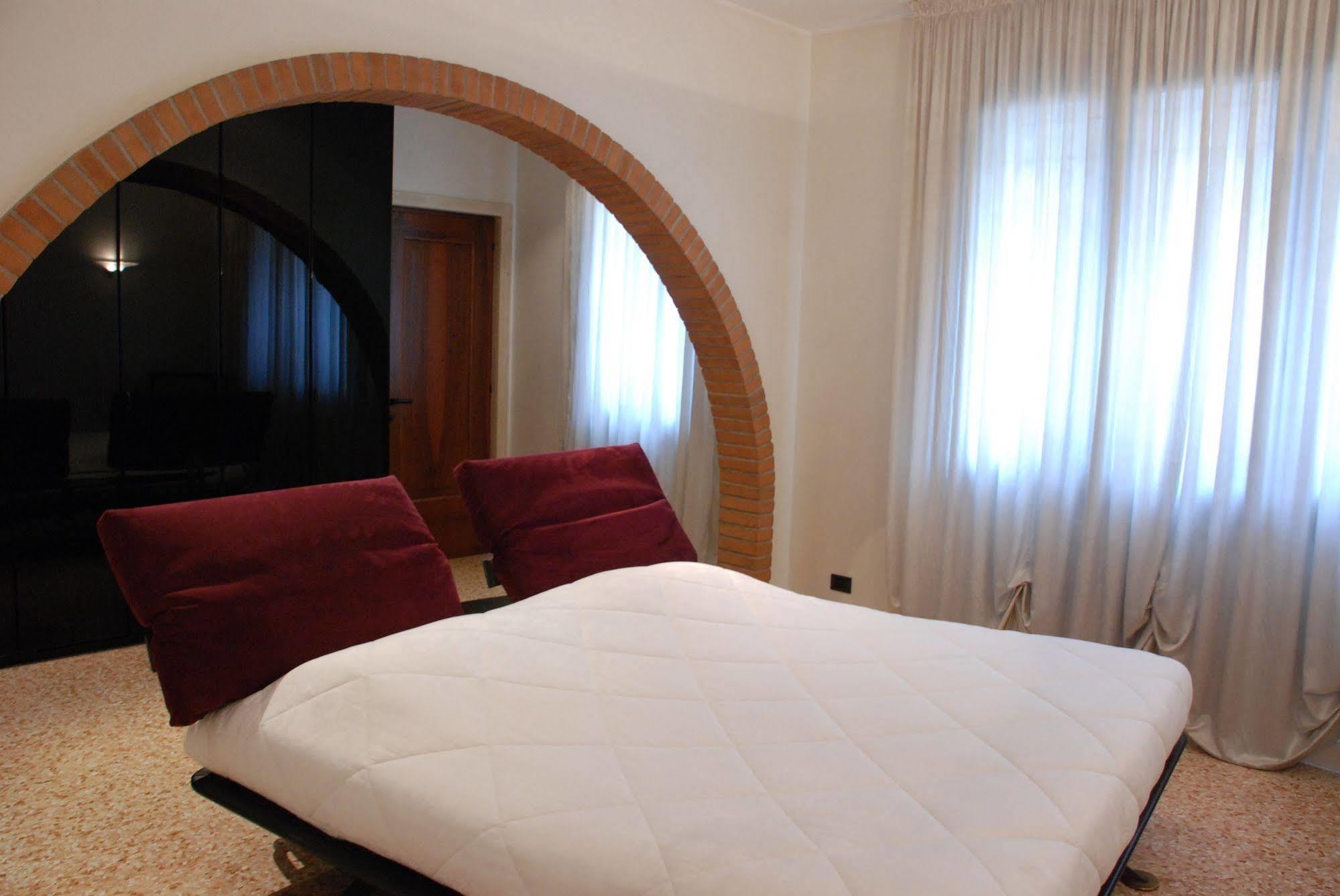 Bed and Breakfast Locazione Turistica Gioia à Padoue Extérieur photo