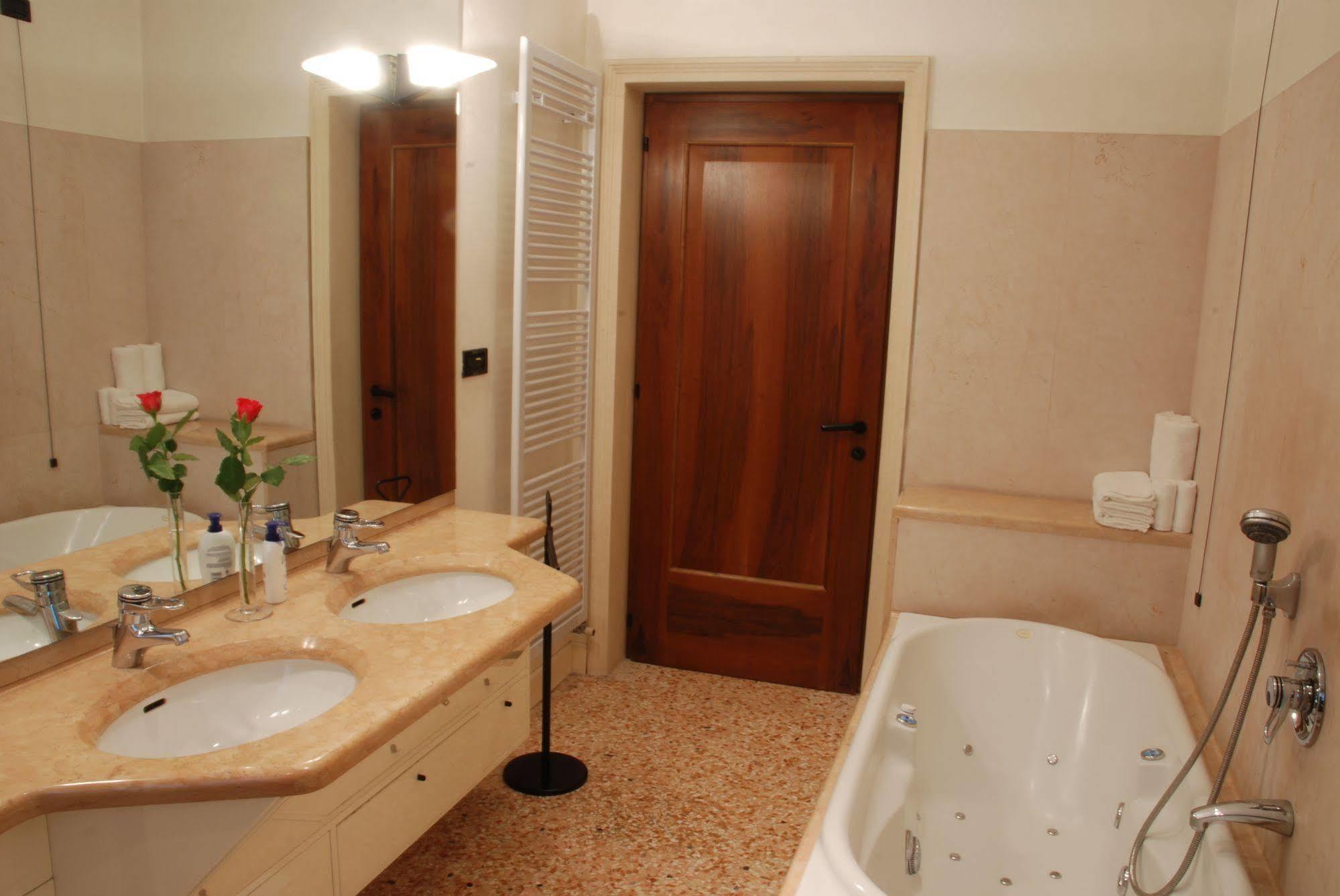 Bed and Breakfast Locazione Turistica Gioia à Padoue Extérieur photo